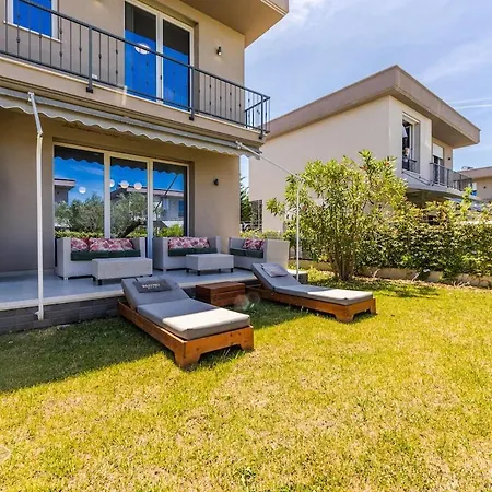 וילה Sea Garden Retreat Modern Coastal By Pikhost