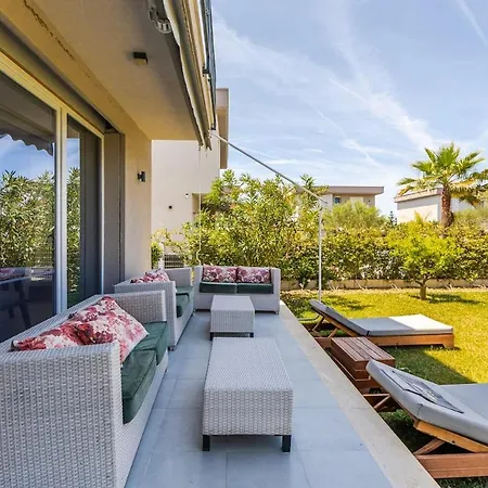 וילה Sea Garden Retreat Modern Coastal By Pikhost