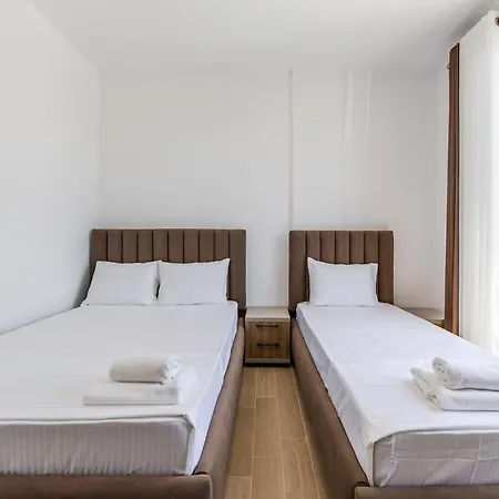 וילה Sea Garden Retreat Modern Coastal By Pikhost דראץ'